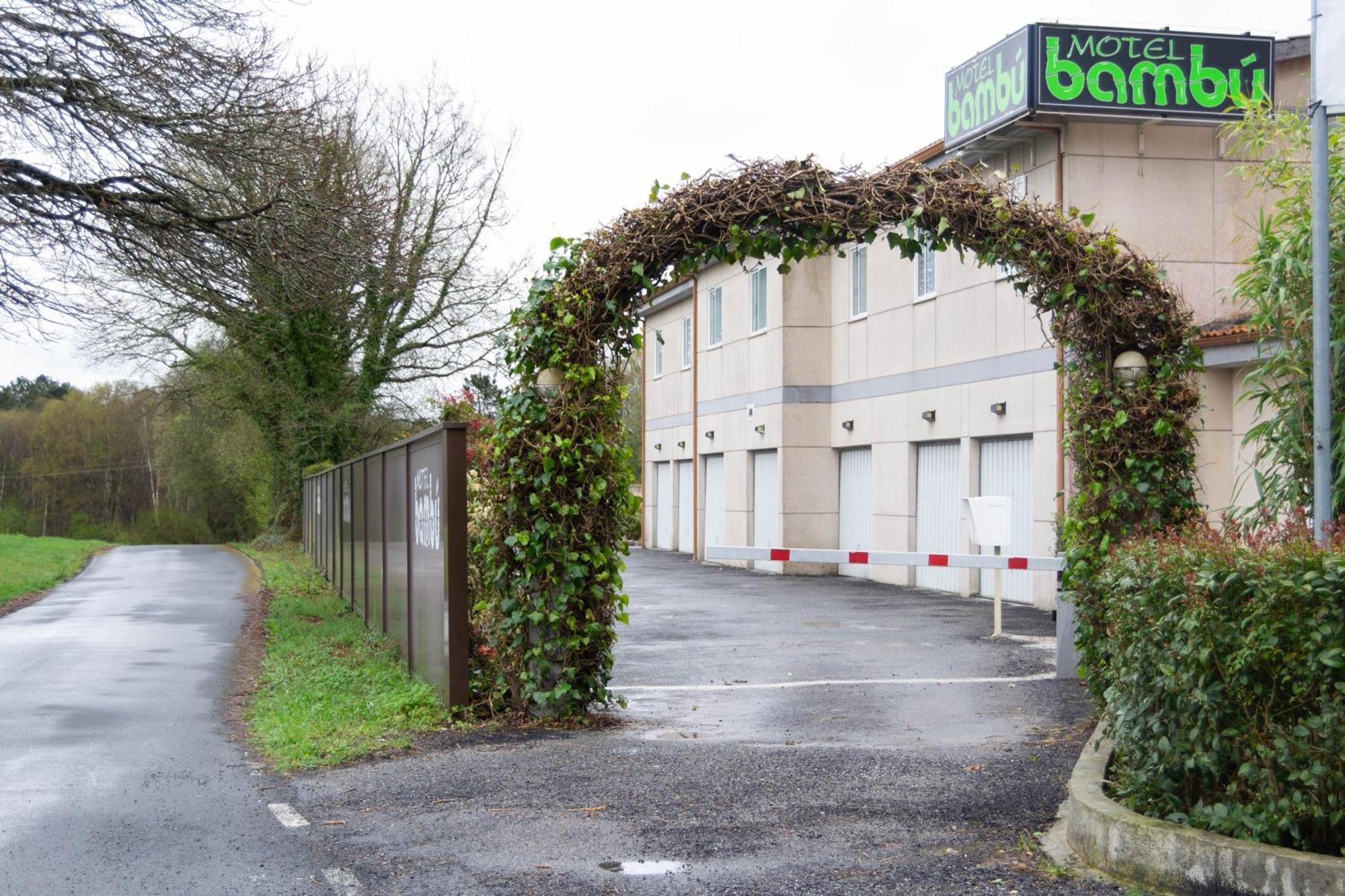 Motel Bambu Lugo Eksteriør bilde